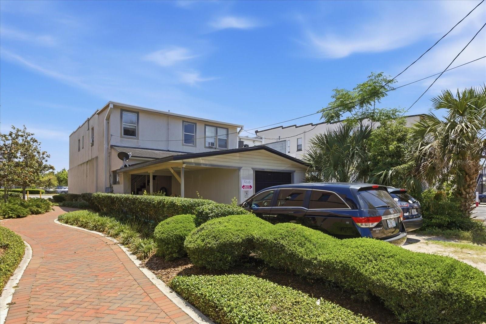 61 N CENTRAL AVE, UMATILLA, FL, 32784
