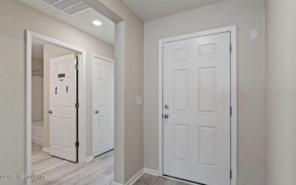 3106 HAWKS HILL LN, JACKSONVILLE, FL, 32216