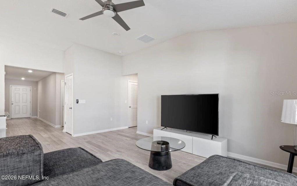 3106 HAWKS HILL LN, JACKSONVILLE, FL, 32216