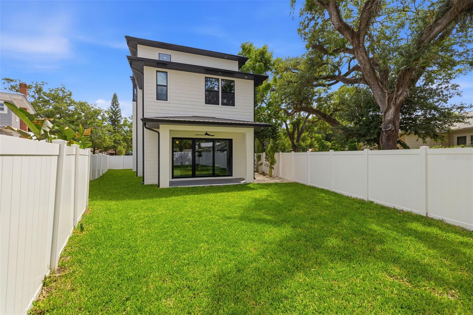 2301 N RIDGEWOOD AVE, TAMPA, FL, 33602