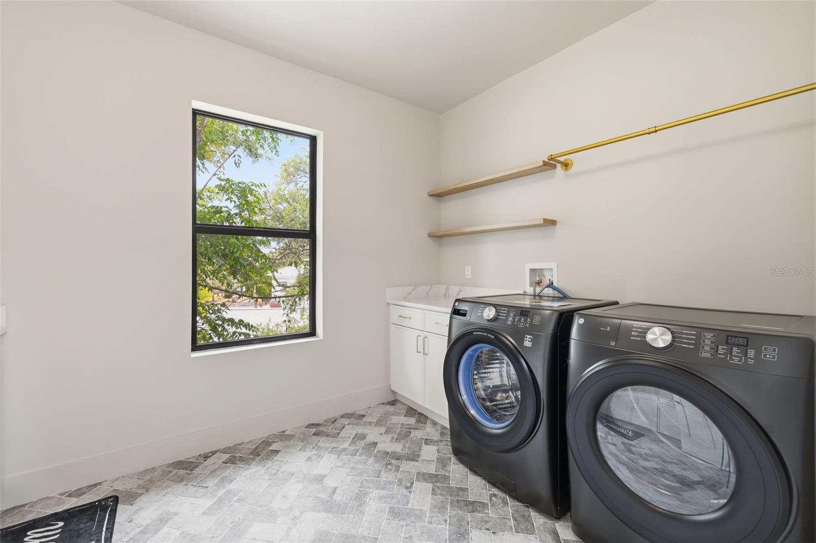 2301 N RIDGEWOOD AVE, TAMPA, FL, 33602