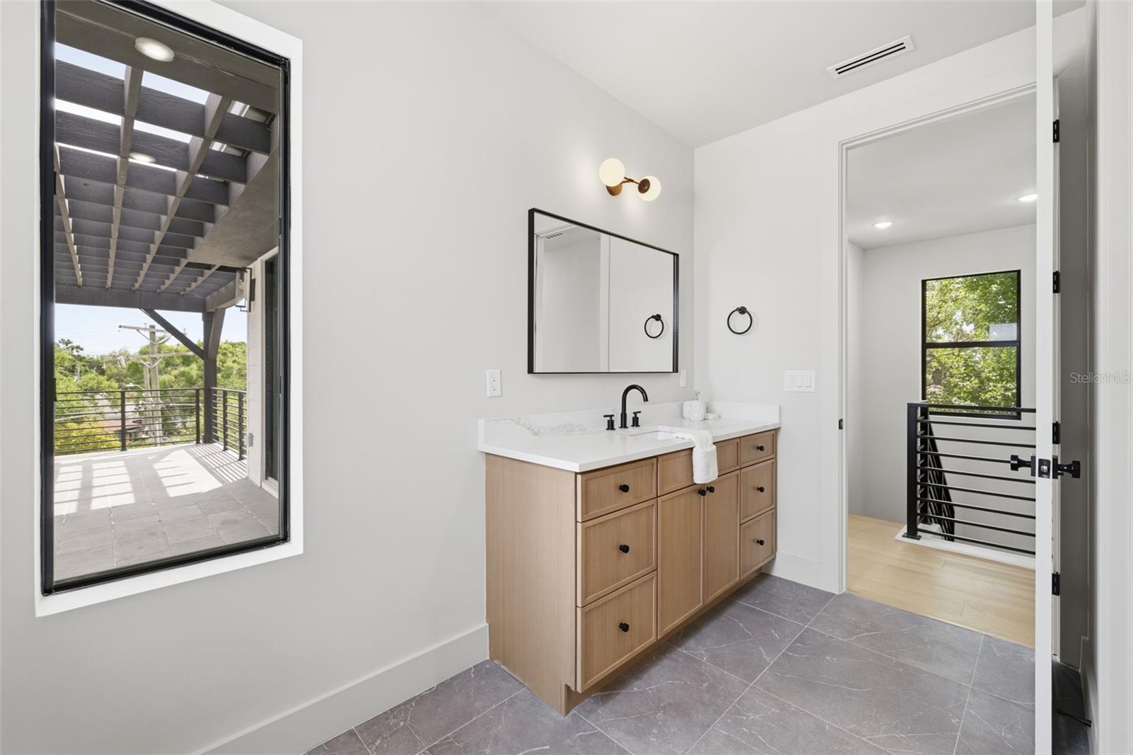 2301 N RIDGEWOOD AVE, TAMPA, FL, 33602