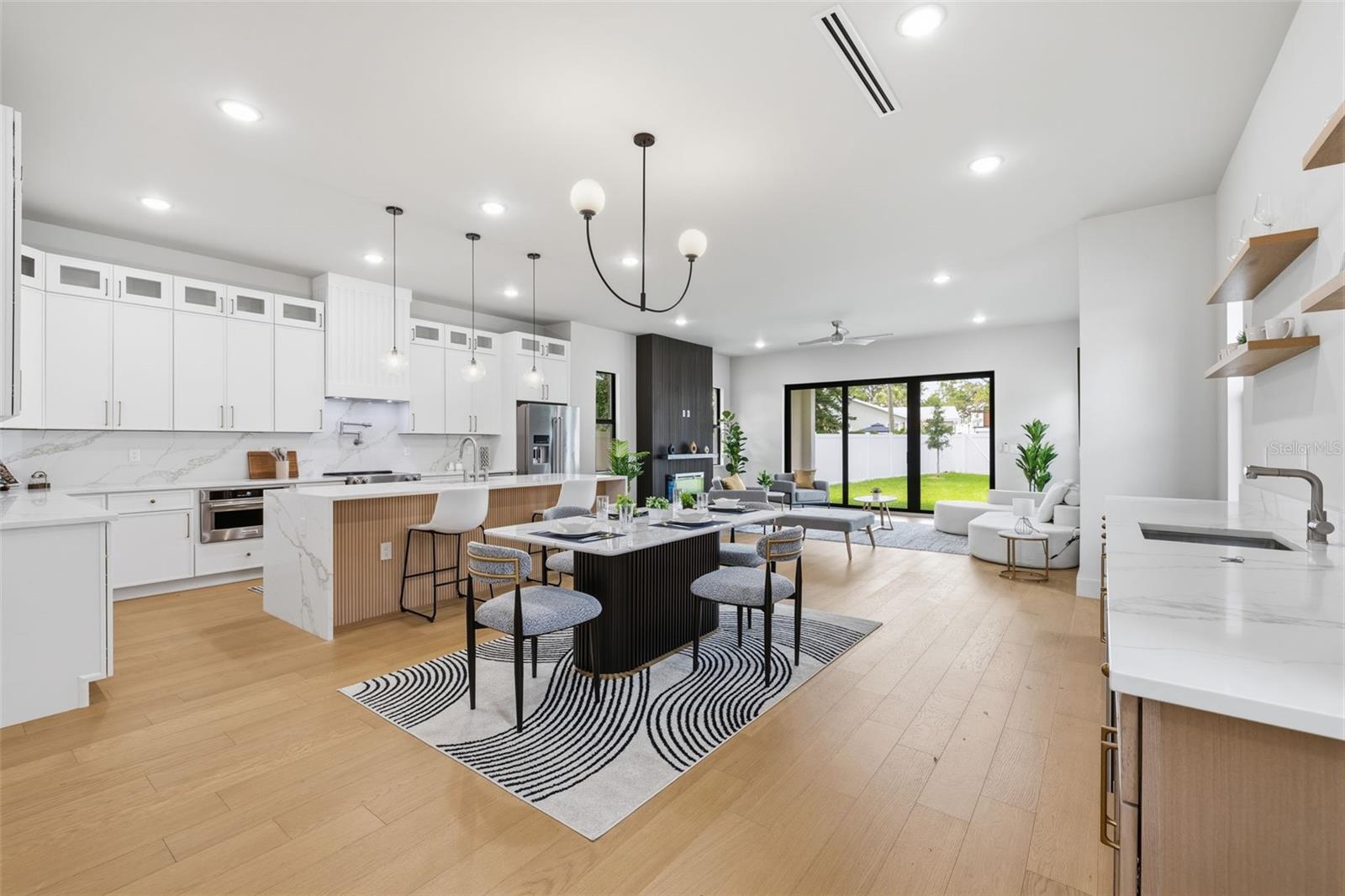 2301 N RIDGEWOOD AVE, TAMPA, FL, 33602