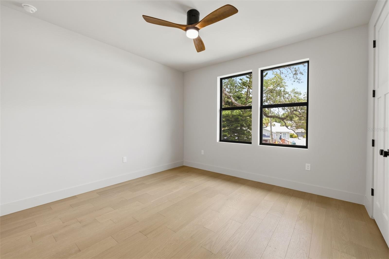 2301 N RIDGEWOOD AVE, TAMPA, FL, 33602