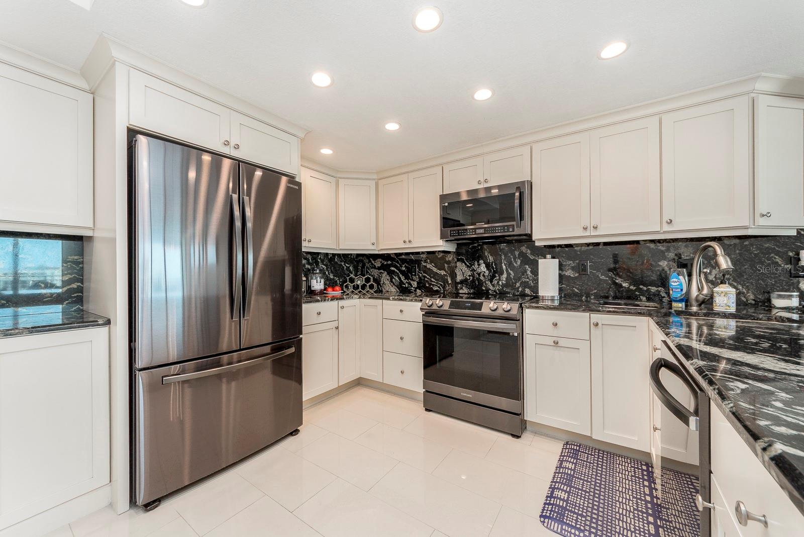 1390 GULF BLVD #1203, CLEARWATER BEACH, FL, 33767