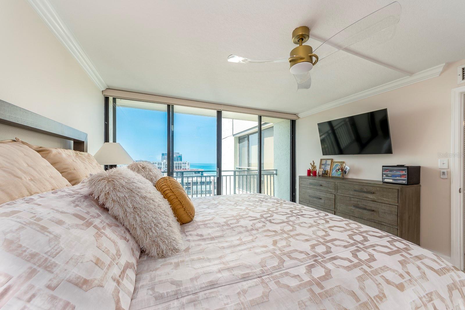 1390 GULF BLVD #1203, CLEARWATER BEACH, FL, 33767