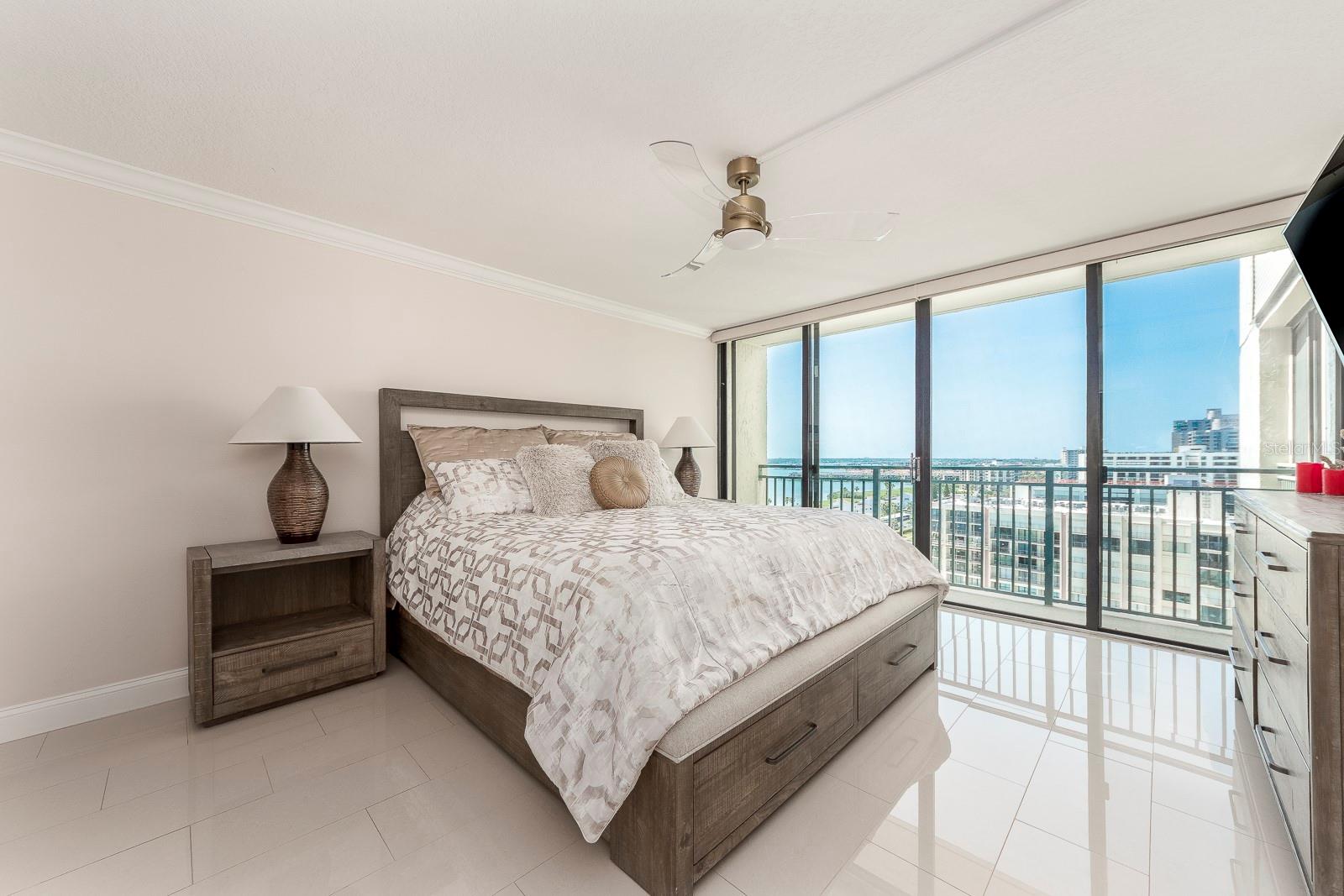 1390 GULF BLVD #1203, CLEARWATER BEACH, FL, 33767