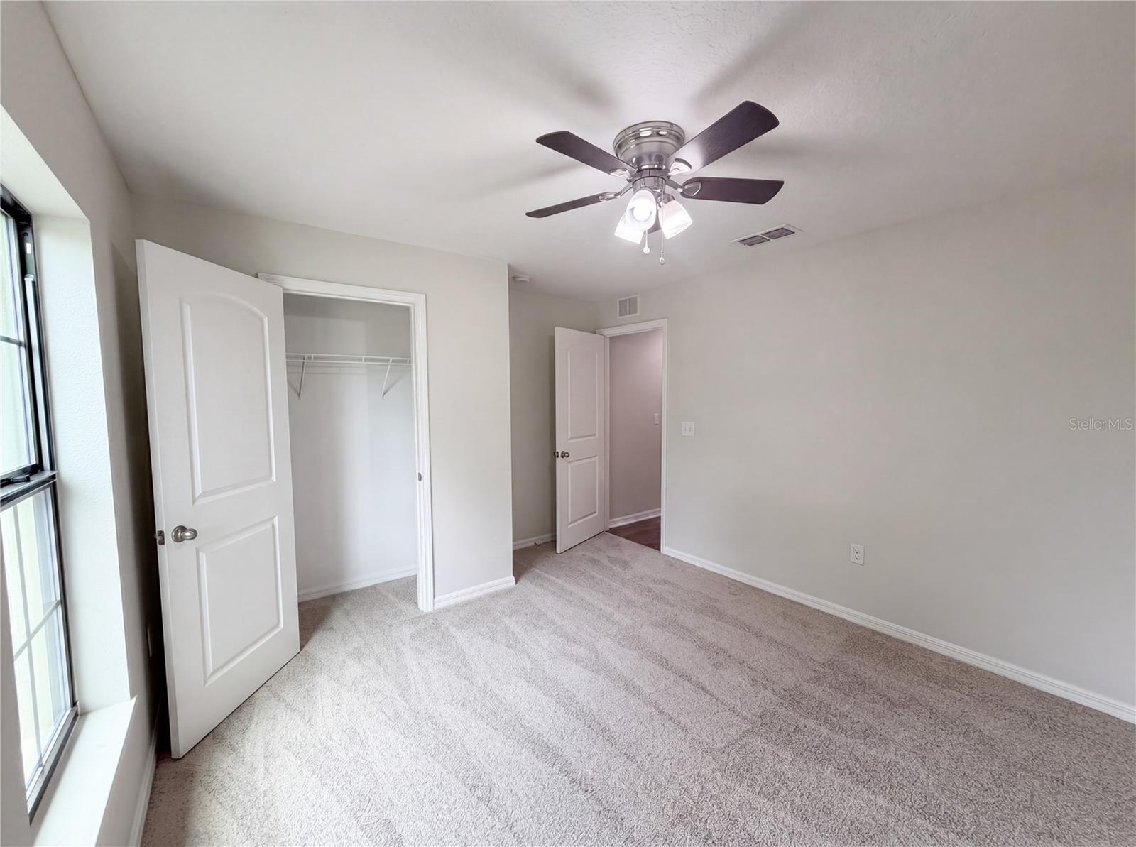 2440 BRACKNELL FOREST TRL, TAVARES, FL, 32778