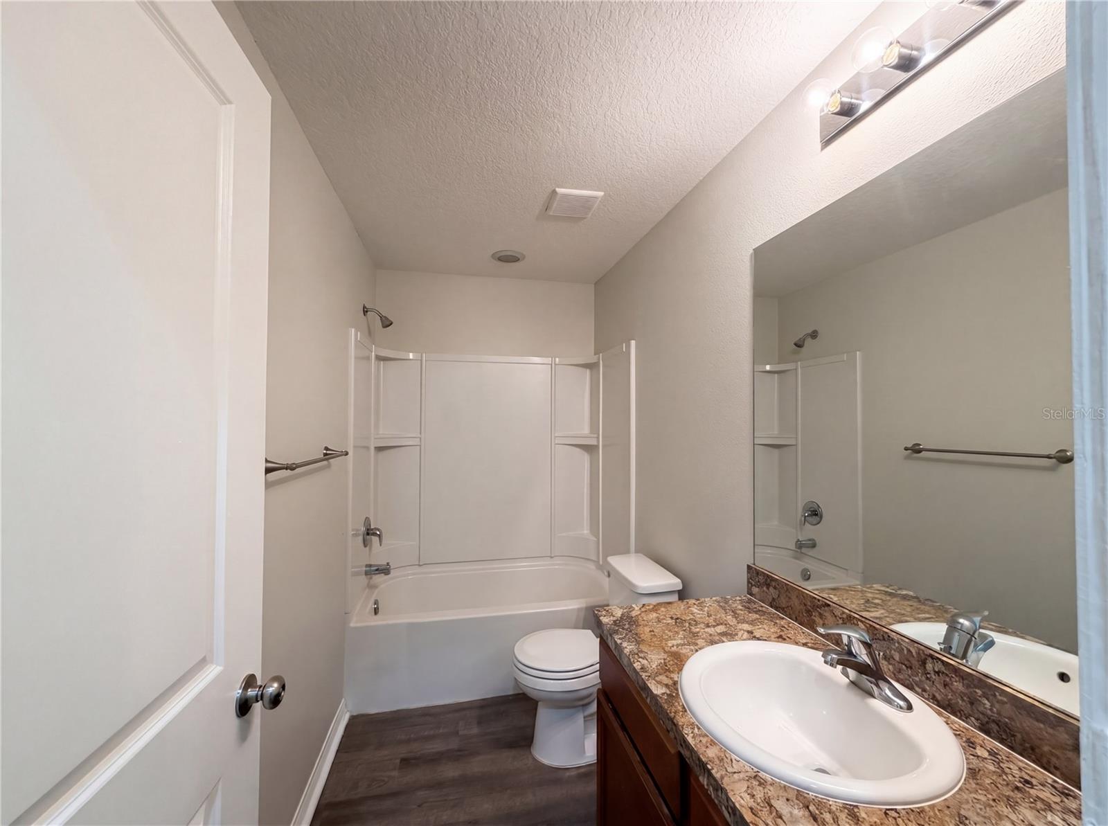 2440 BRACKNELL FOREST TRL, TAVARES, FL, 32778