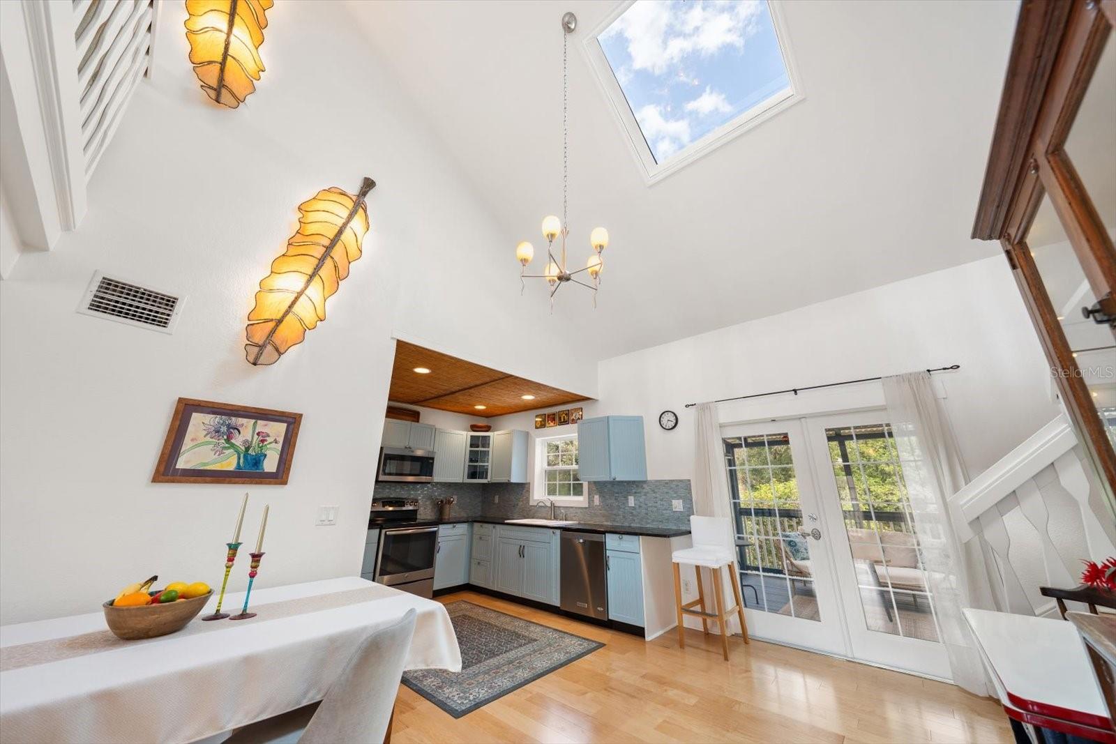 236 SHORE DR, PALM HARBOR, FL, 34683