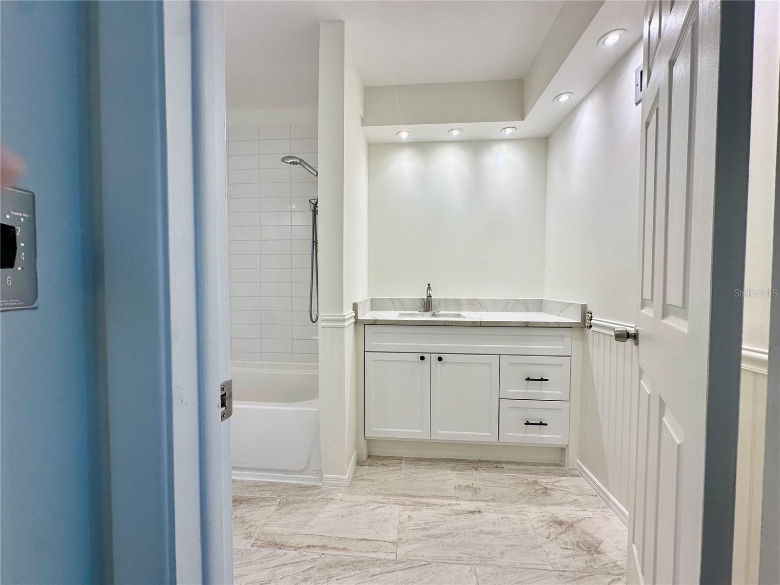 10280 IMPERIAL POINT DR W #21, LARGO, FL, 33774