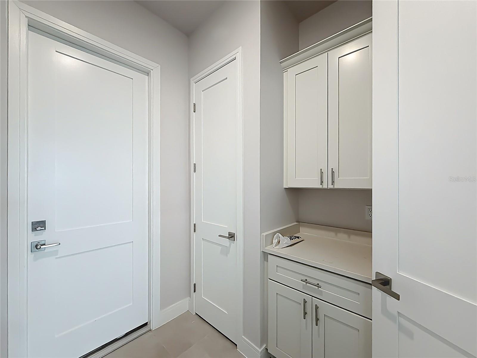 9524 SINGER CIR, PORT CHARLOTTE, FL, 33981