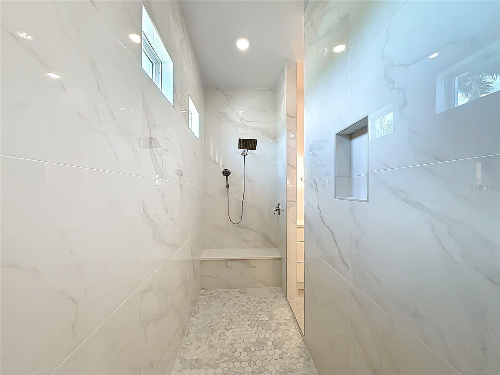 9524 SINGER CIR, PORT CHARLOTTE, FL, 33981