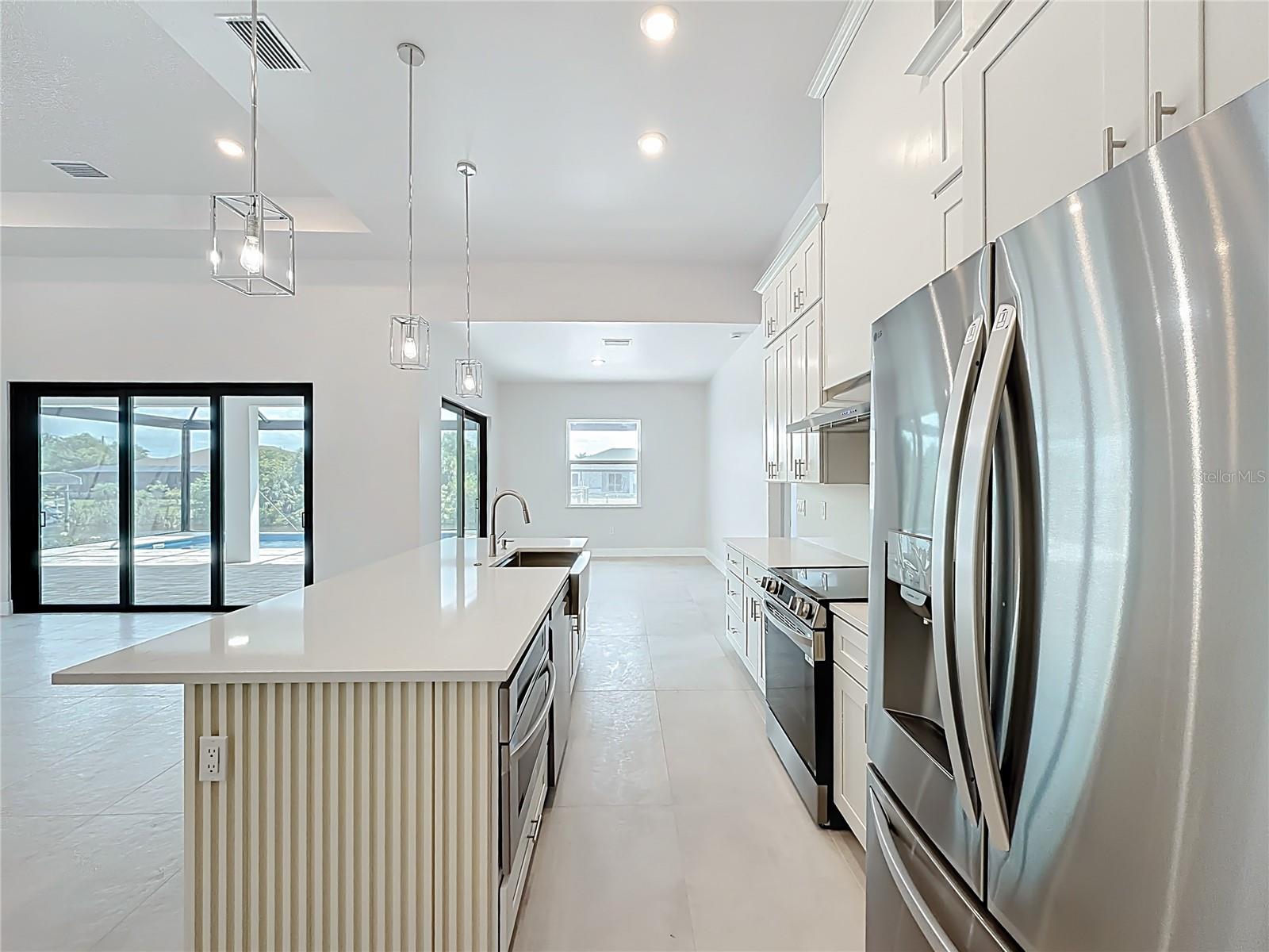 9524 SINGER CIR, PORT CHARLOTTE, FL, 33981