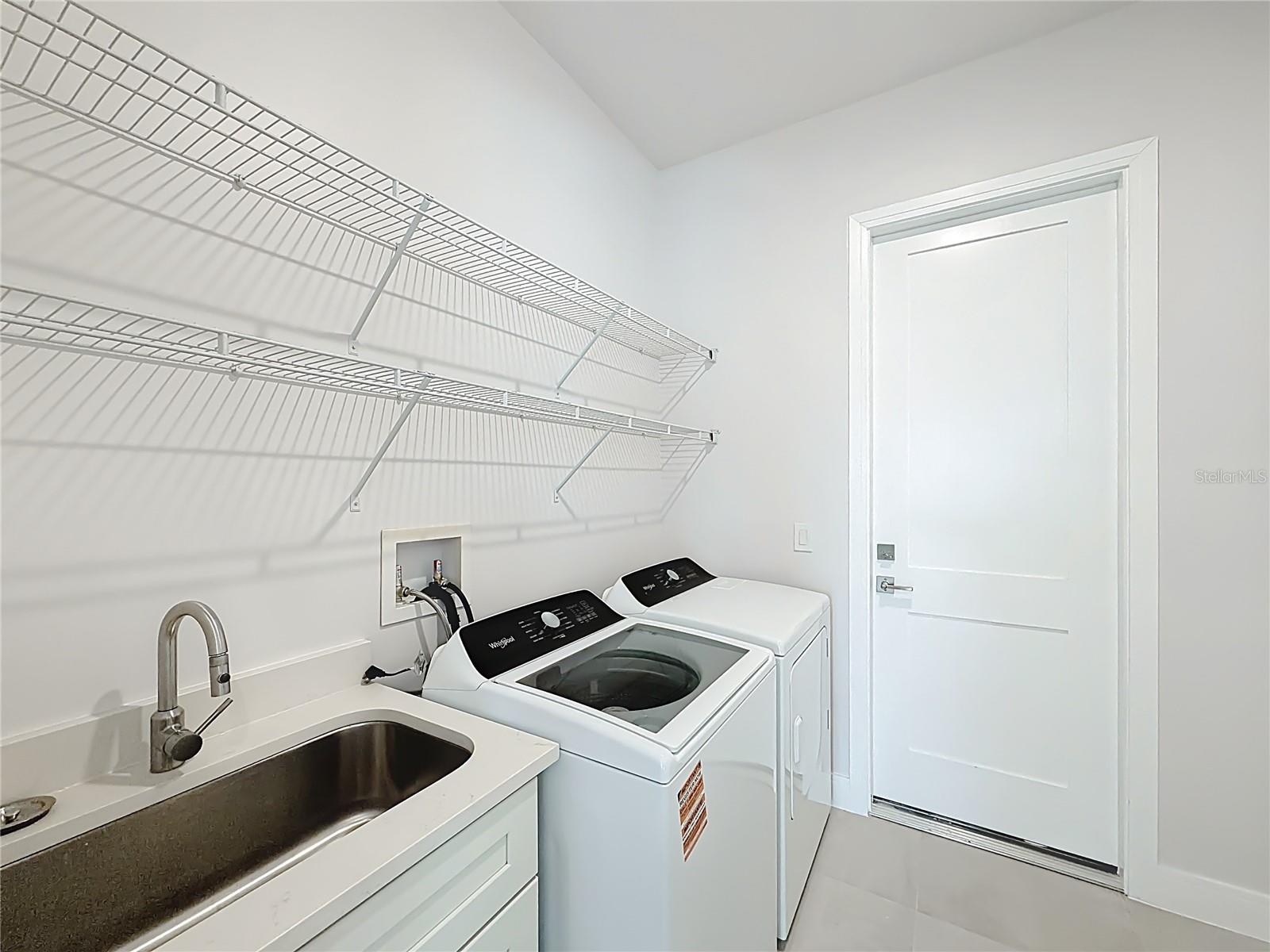 9524 SINGER CIR, PORT CHARLOTTE, FL, 33981