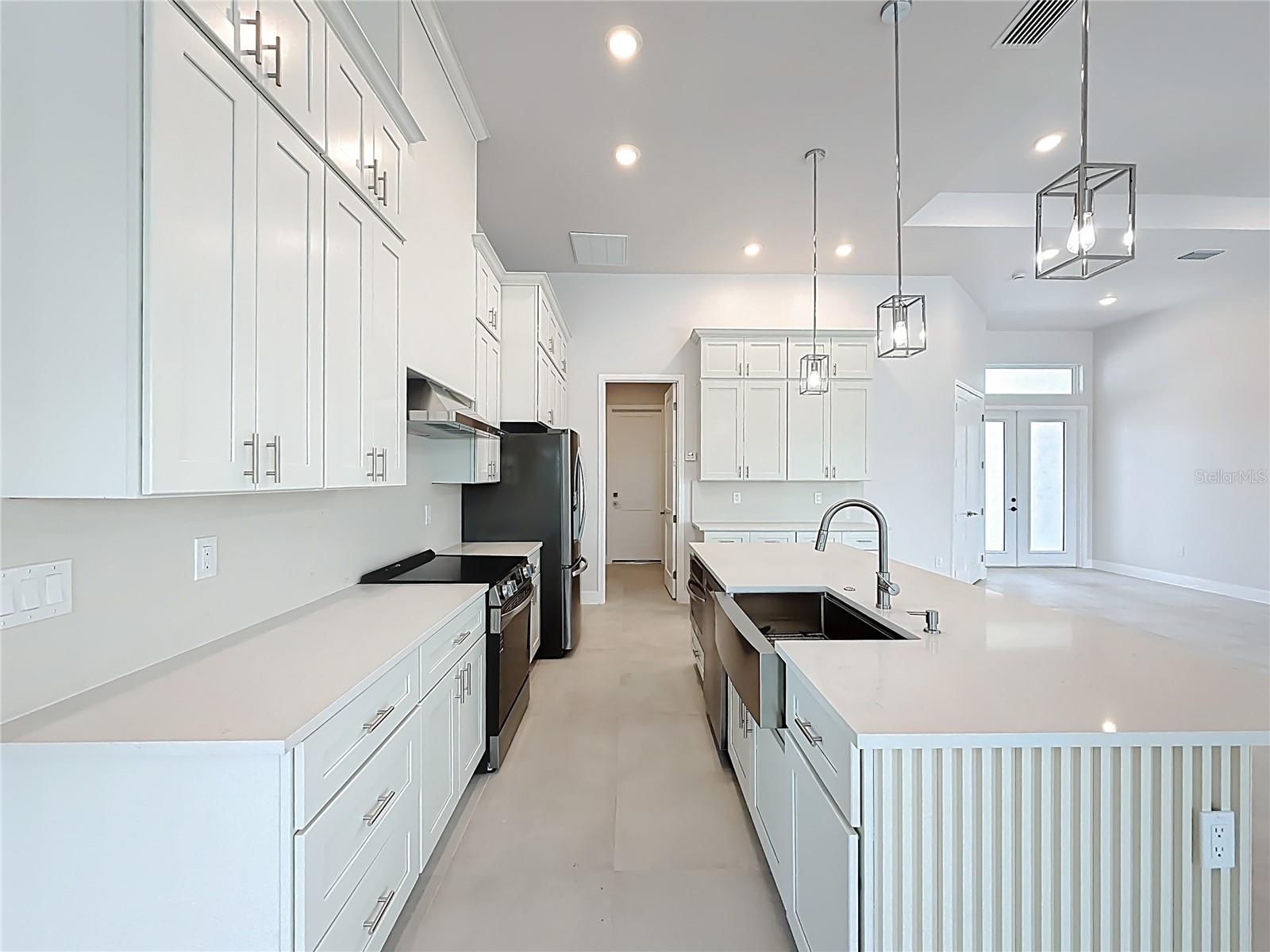 9524 SINGER CIR, PORT CHARLOTTE, FL, 33981