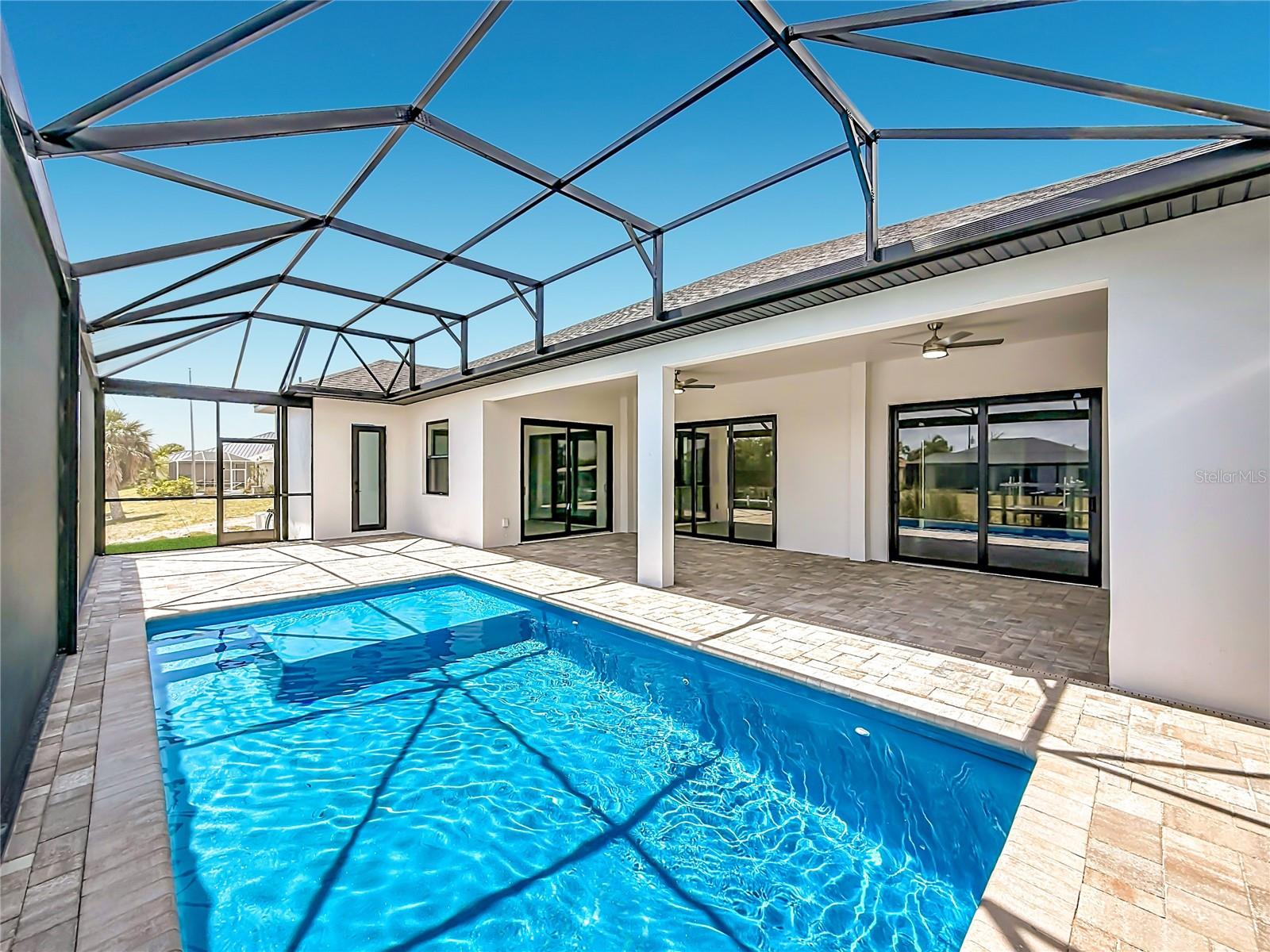 9524 SINGER CIR, PORT CHARLOTTE, FL, 33981