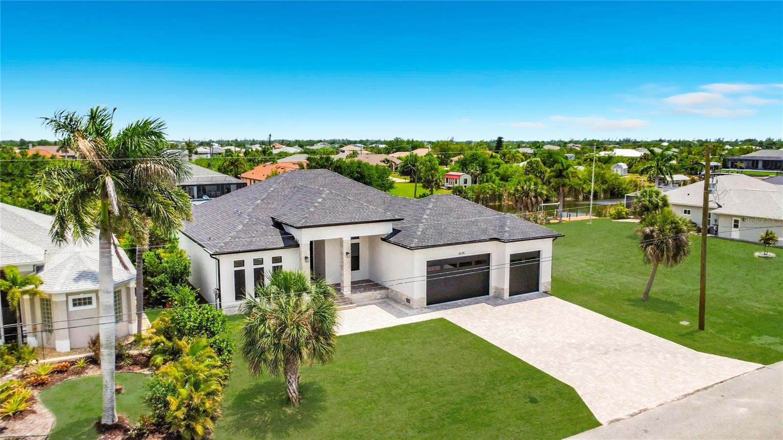 9524 SINGER CIR, PORT CHARLOTTE, FL, 33981