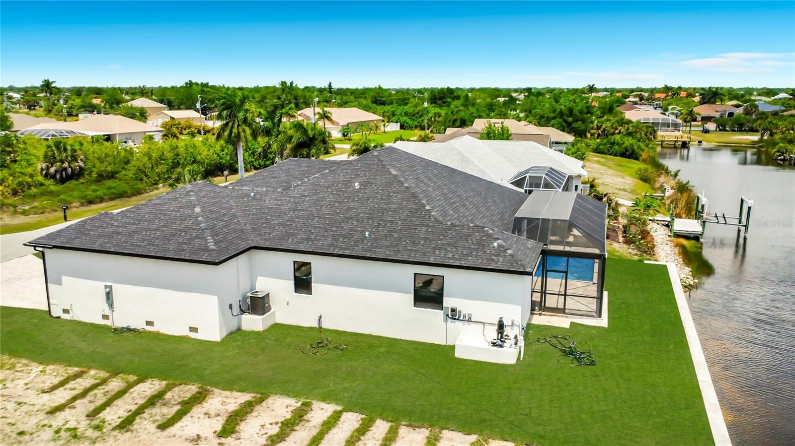 9524 SINGER CIR, PORT CHARLOTTE, FL, 33981