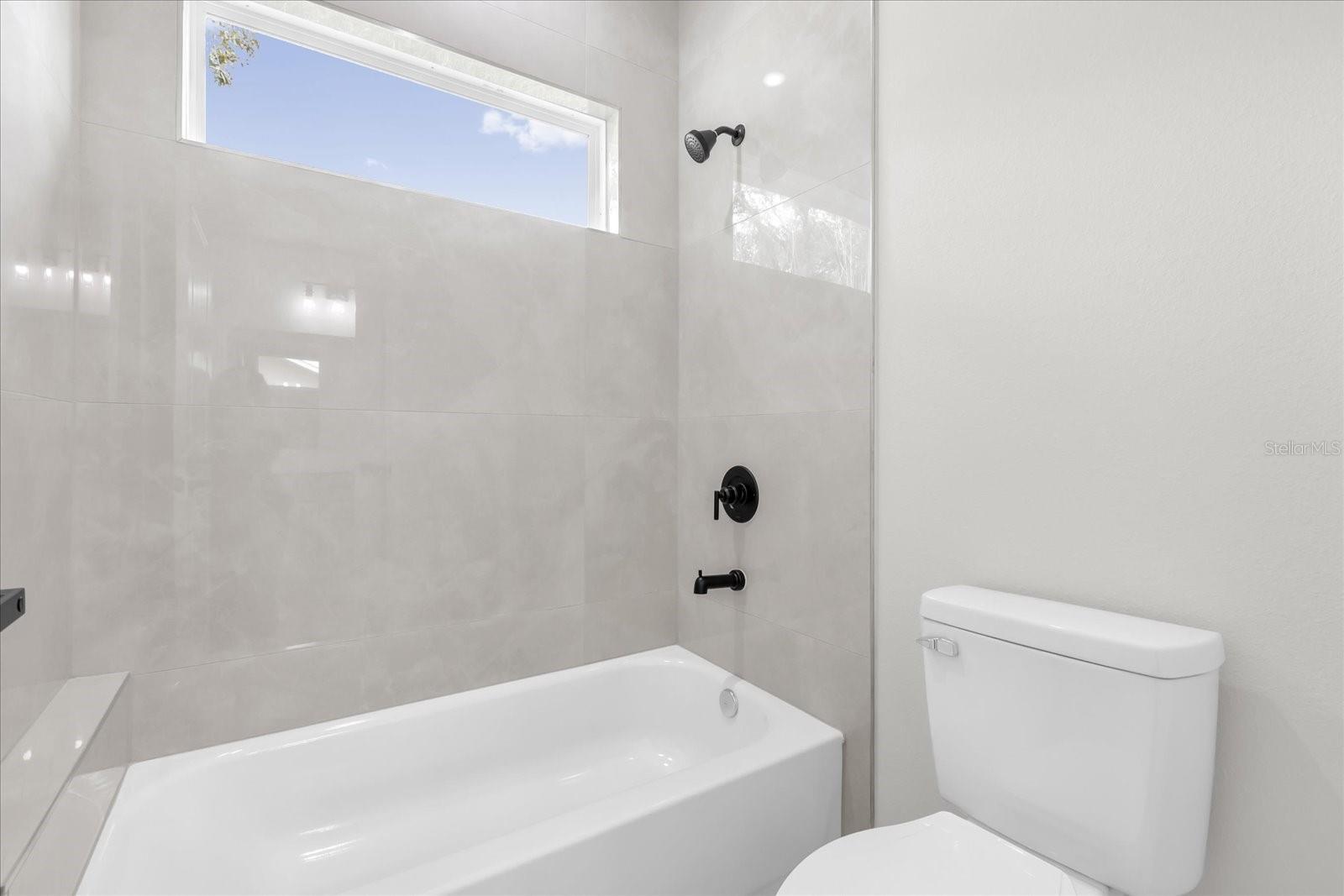 452 MARION OAKS DR, OCALA, FL, 34473