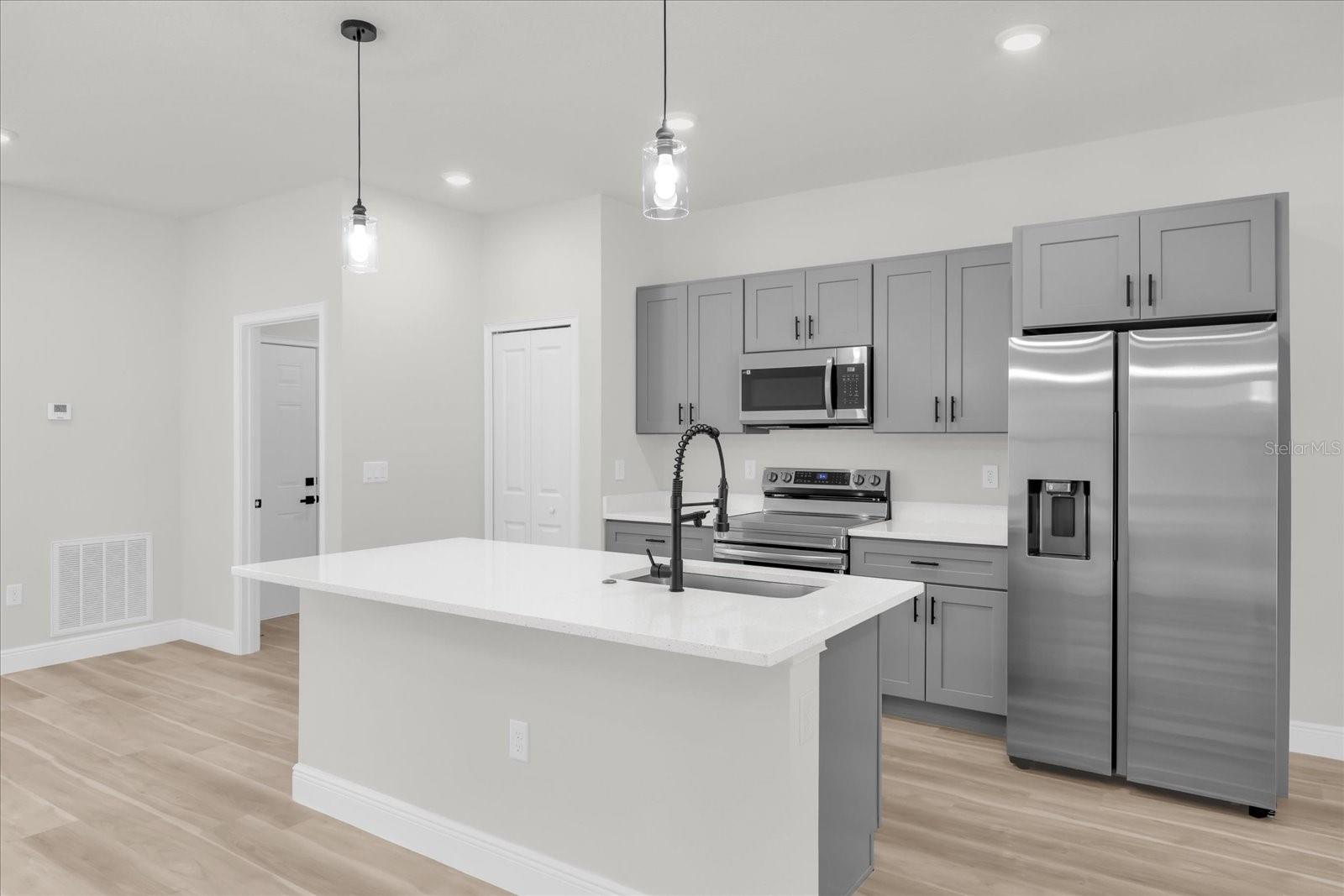 452 MARION OAKS DR, OCALA, FL, 34473