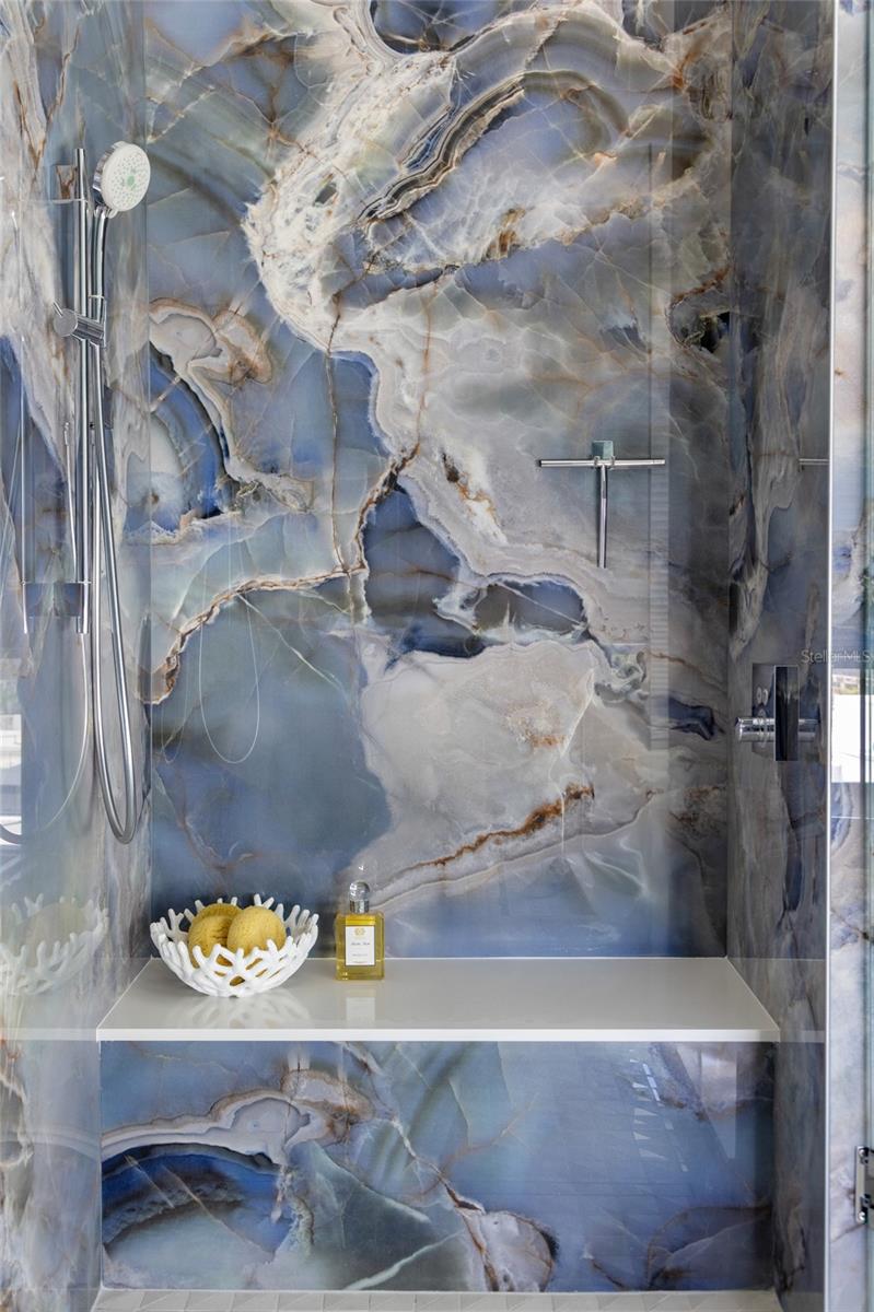 111 GOLDEN GATE PT #702, SARASOTA, FL, 34236