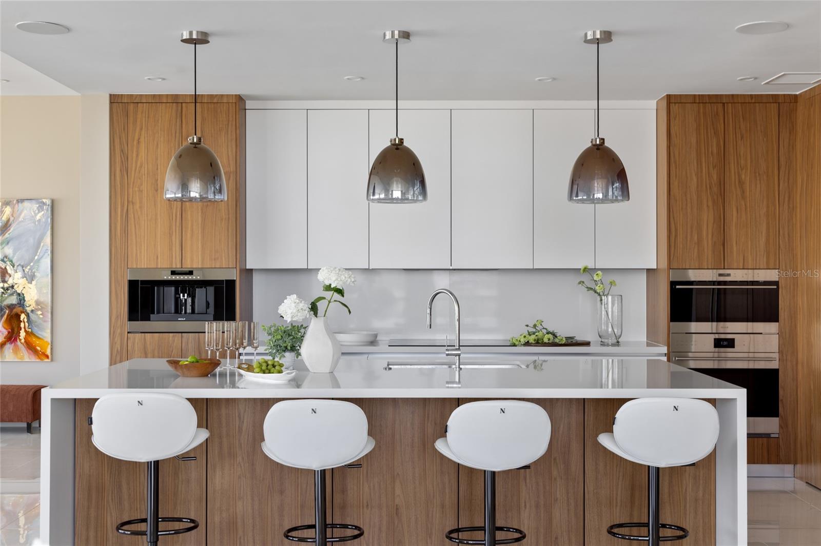 111 GOLDEN GATE PT #702, SARASOTA, FL, 34236