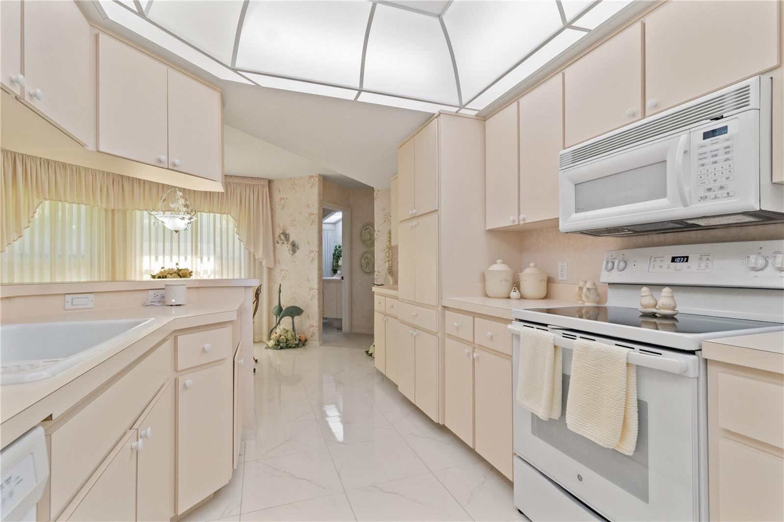 12001 GRANADA PL, WEEKI WACHEE, FL, 34614