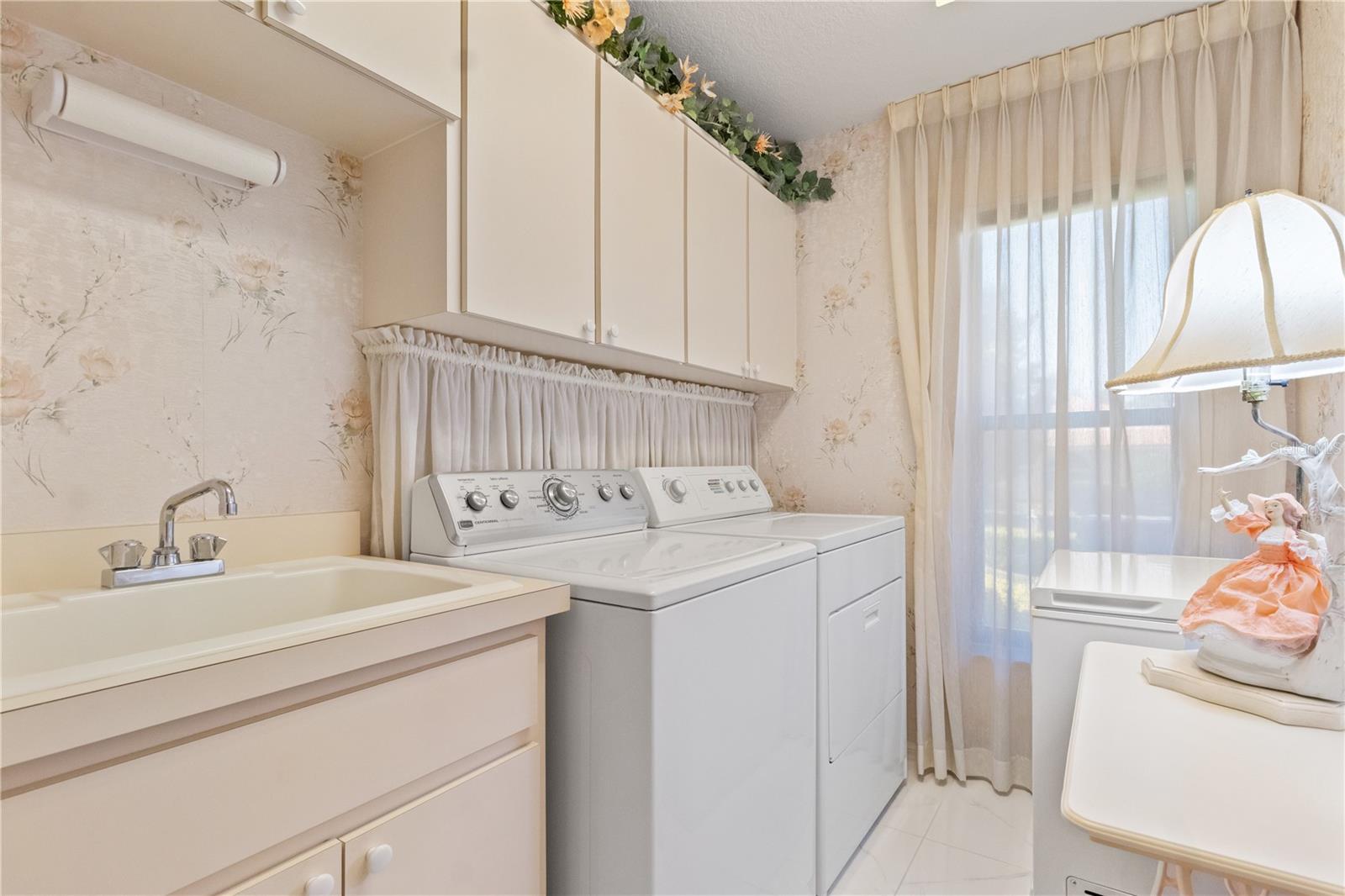 12001 GRANADA PL, WEEKI WACHEE, FL, 34614