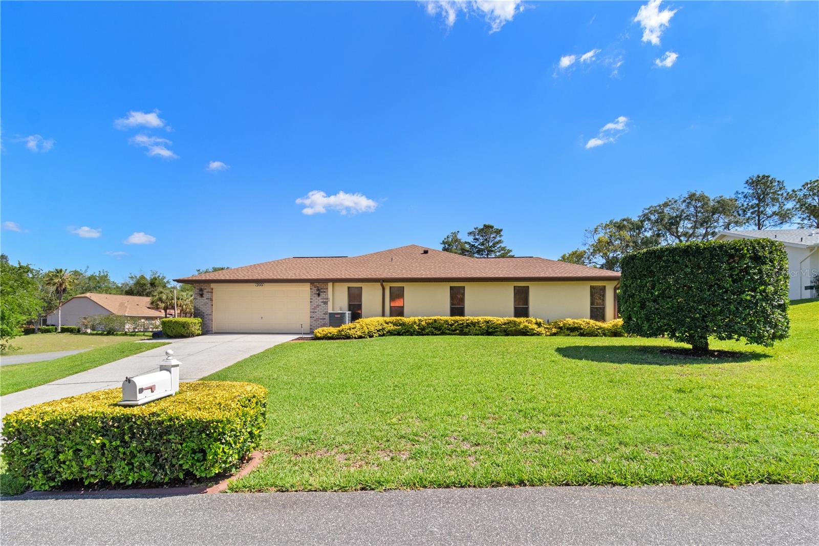 12001 GRANADA PL, WEEKI WACHEE, FL, 34614