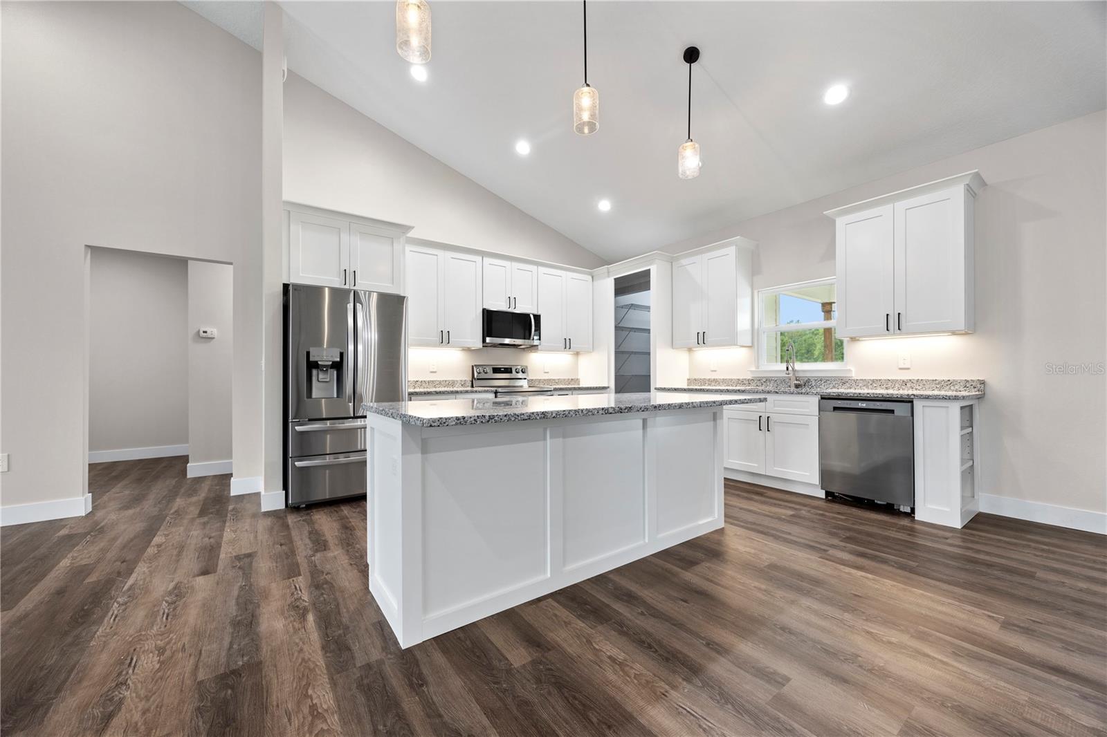 151 SW SCOTT PLACE, LAKE CITY, FL, 32024