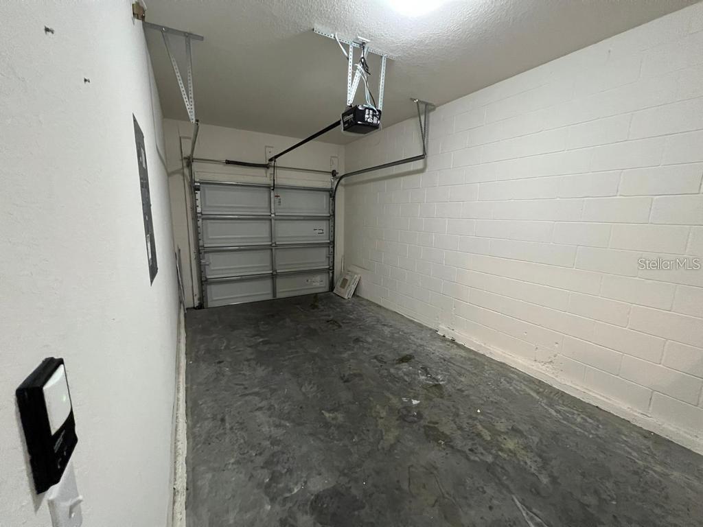 8301 PINE RIVER RD, TAMPA, FL, 33637