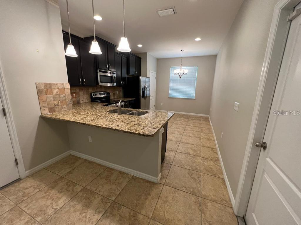 8301 PINE RIVER RD, TAMPA, FL, 33637