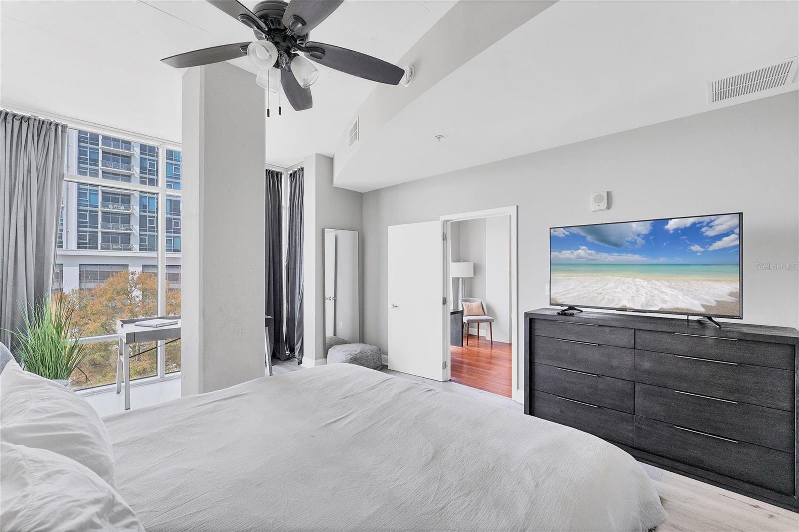 525 E JACKSON ST #609, ORLANDO, FL, 32801