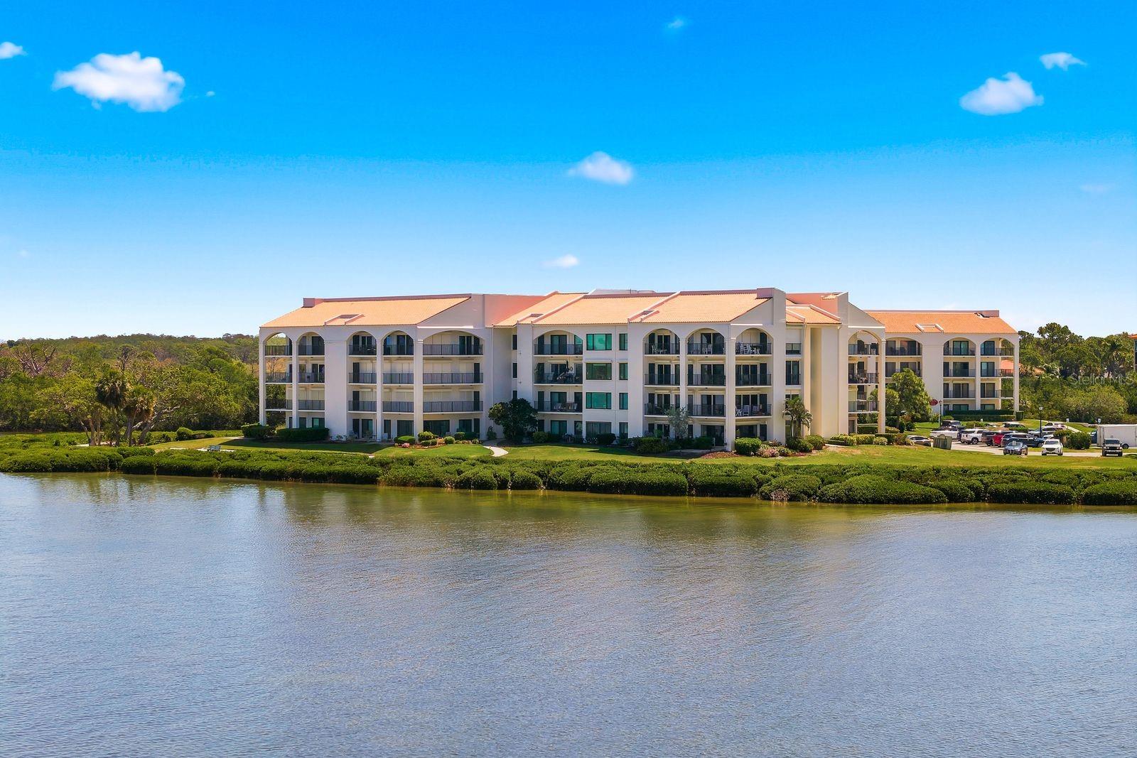 302 MARINER DR #302, TARPON SPRINGS, FL, 34689