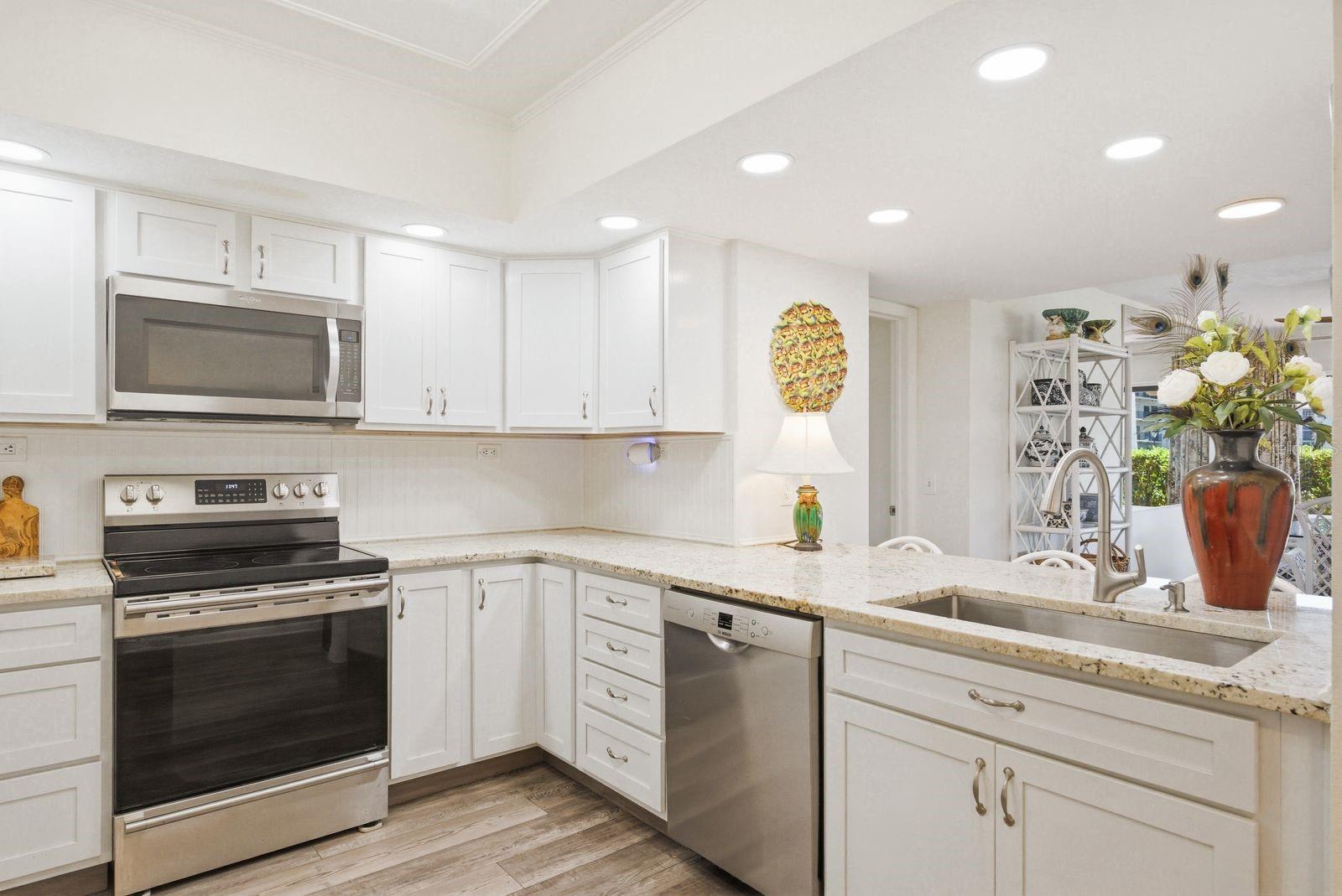 302 MARINER DR #302, TARPON SPRINGS, FL, 34689