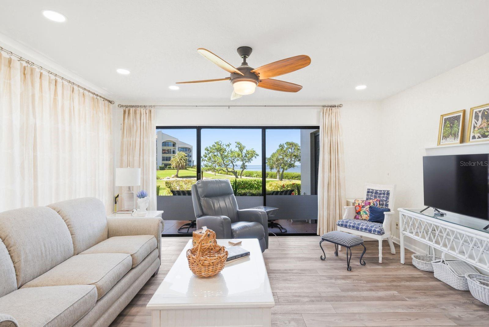 302 MARINER DR #302, TARPON SPRINGS, FL, 34689