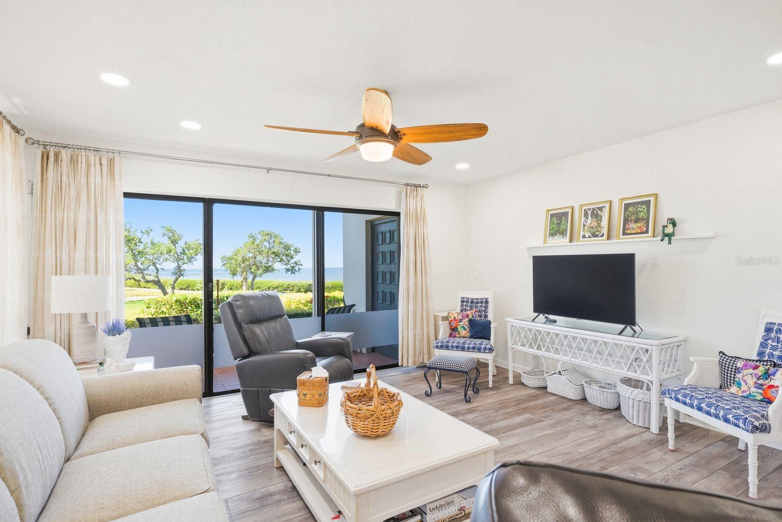 302 MARINER DR #302, TARPON SPRINGS, FL, 34689