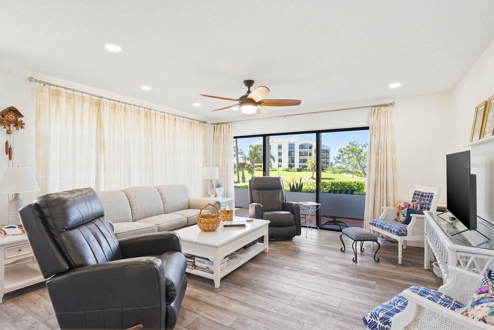 302 MARINER DR #302, TARPON SPRINGS, FL, 34689