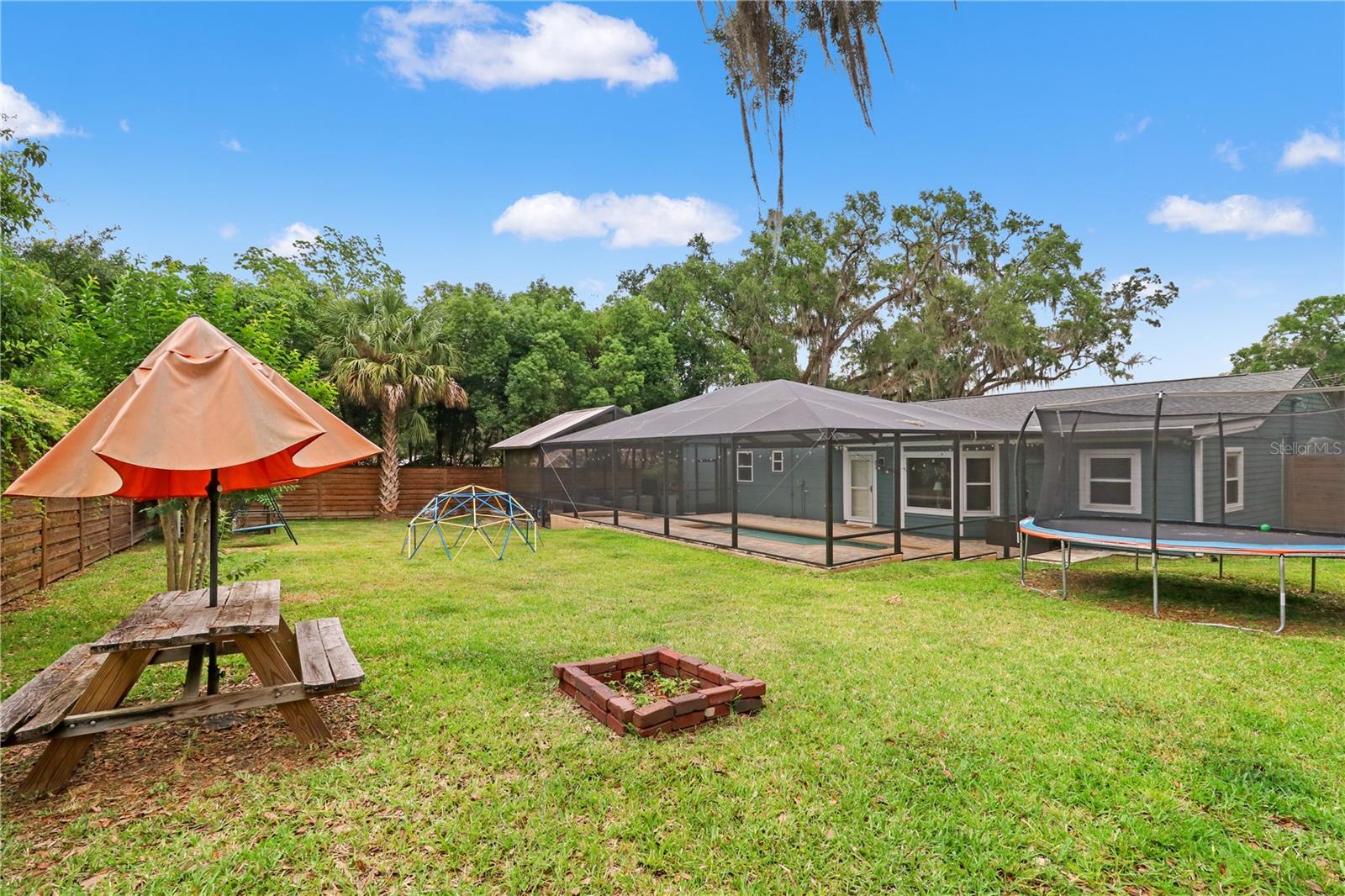 1233 SE 15TH ST, OCALA, FL, 34471