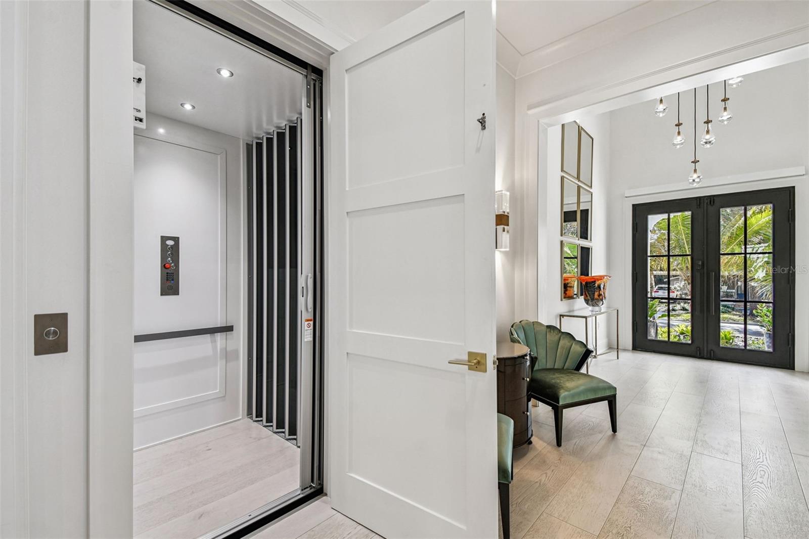 2915 W HARBOR VIEW AVE, TAMPA, FL, 33611