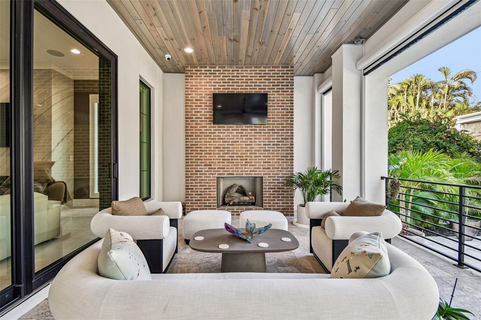 2915 W HARBOR VIEW AVE, TAMPA, FL, 33611