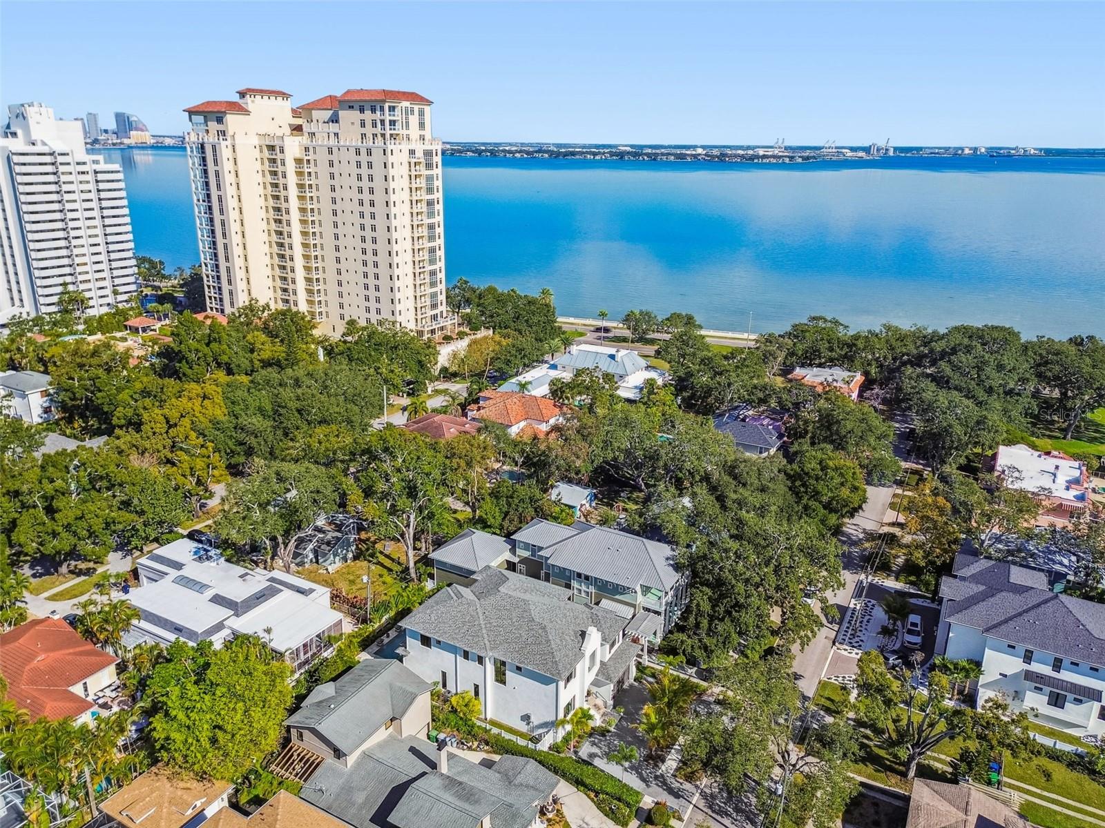 2915 W HARBOR VIEW AVE, TAMPA, FL, 33611