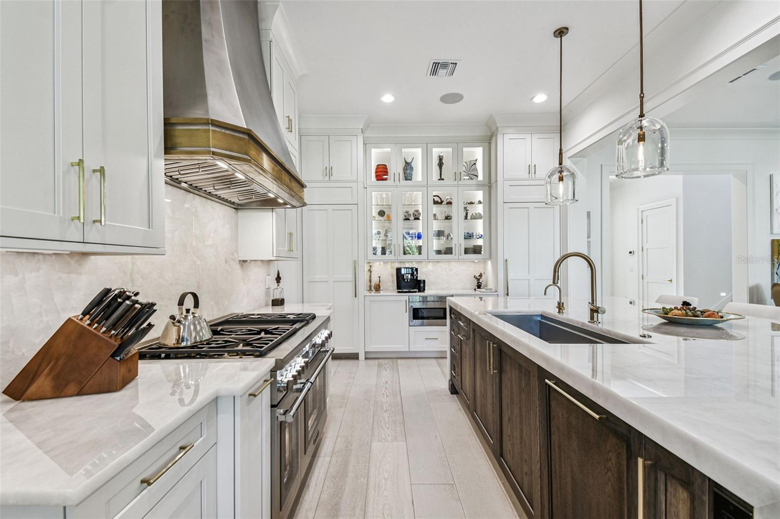 2915 W HARBOR VIEW AVE, TAMPA, FL, 33611