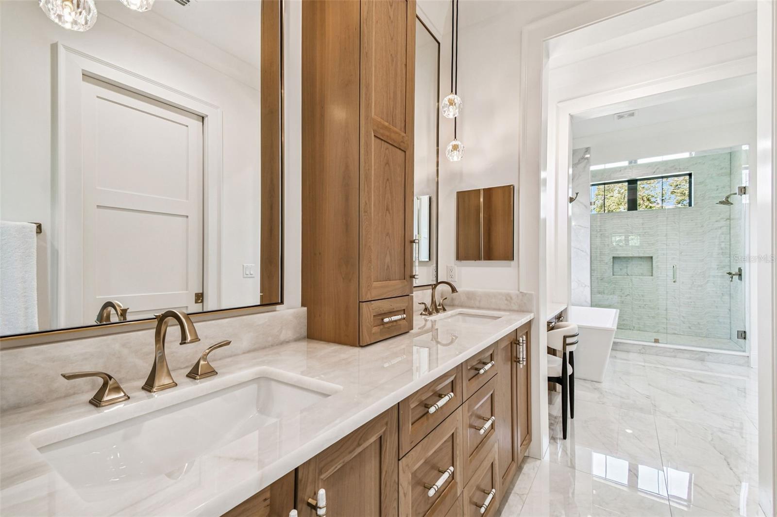 2915 W HARBOR VIEW AVE, TAMPA, FL, 33611