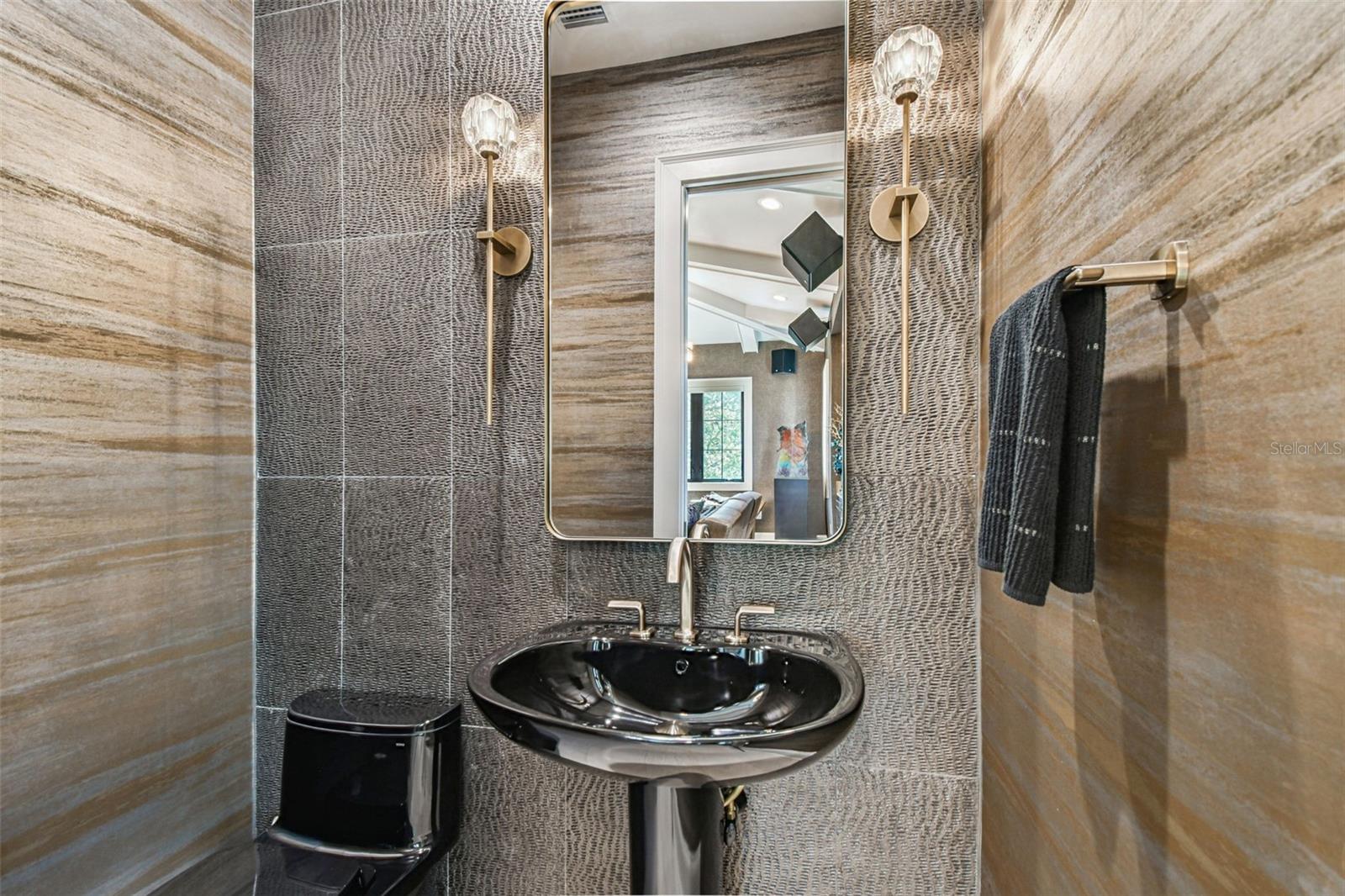 2915 W HARBOR VIEW AVE, TAMPA, FL, 33611