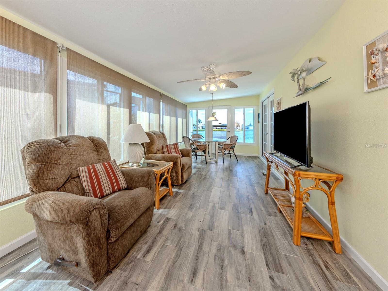 98 LAKEVIEW DR, NORTH PORT, FL, 34287