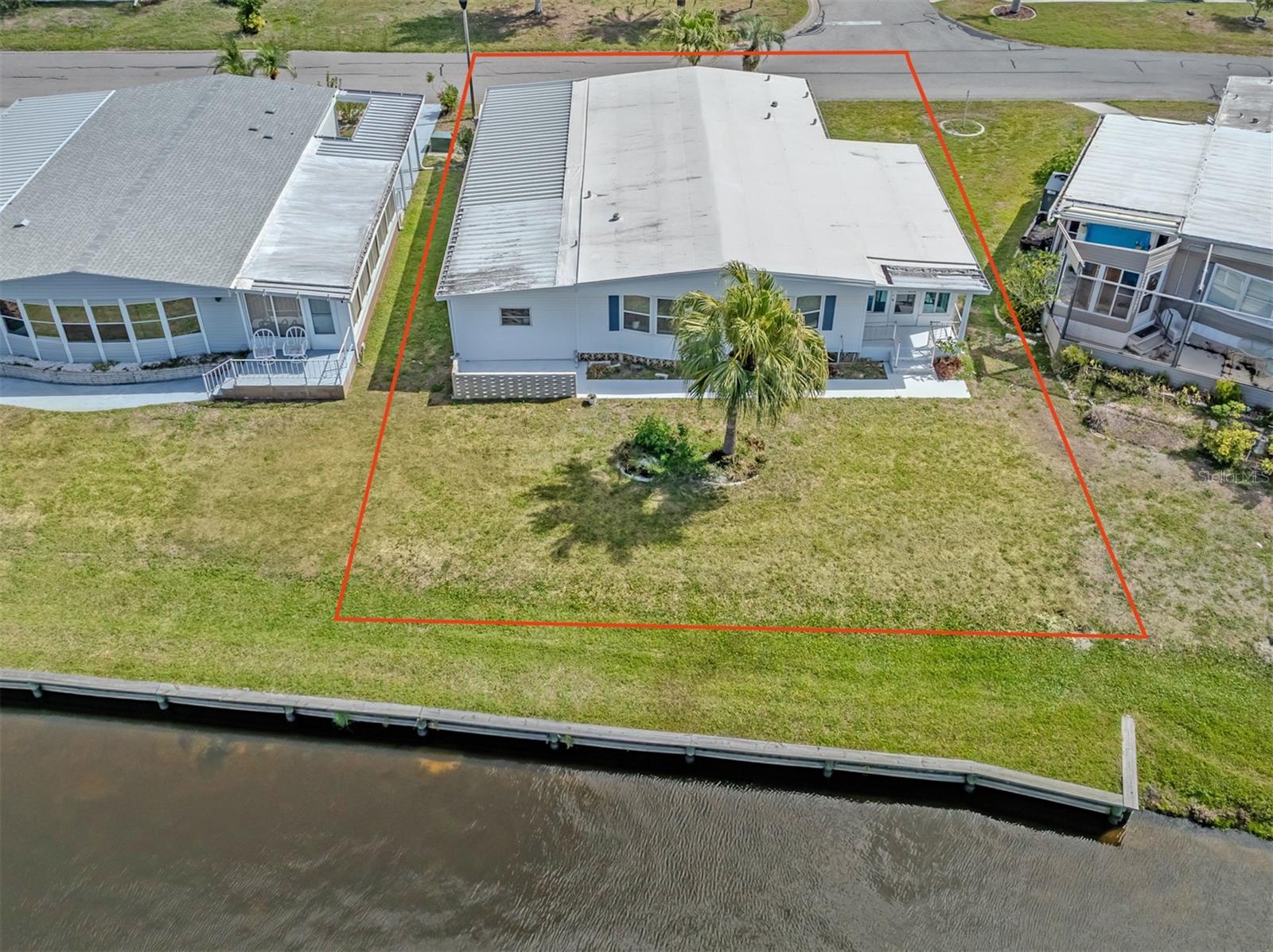 98 LAKEVIEW DR, NORTH PORT, FL, 34287
