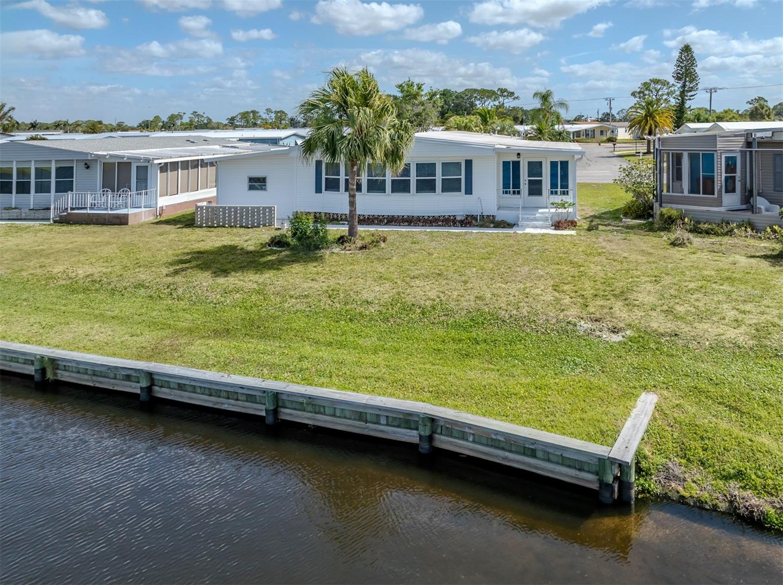 98 LAKEVIEW DR, NORTH PORT, FL, 34287