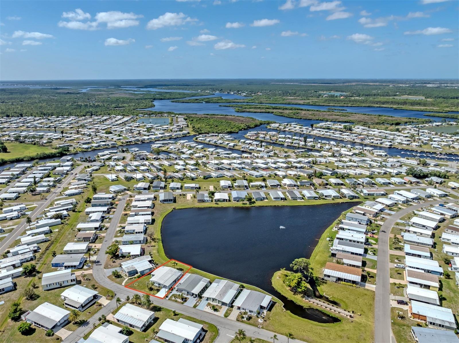 98 LAKEVIEW DR, NORTH PORT, FL, 34287